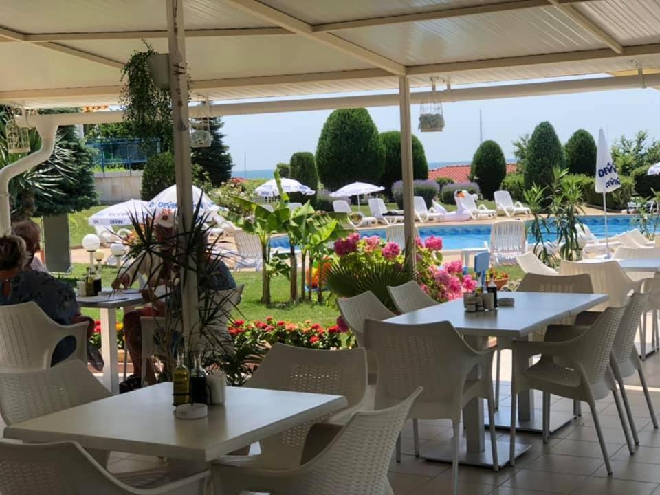Riviera Complex 6 Hotel Szveti Vlasz Kültér fotó
